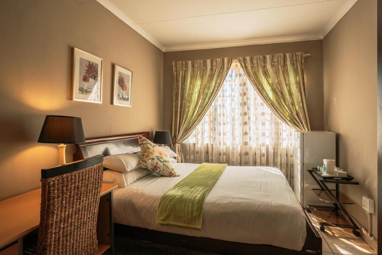 Ramandire B&B Witbank Ngoại thất bức ảnh